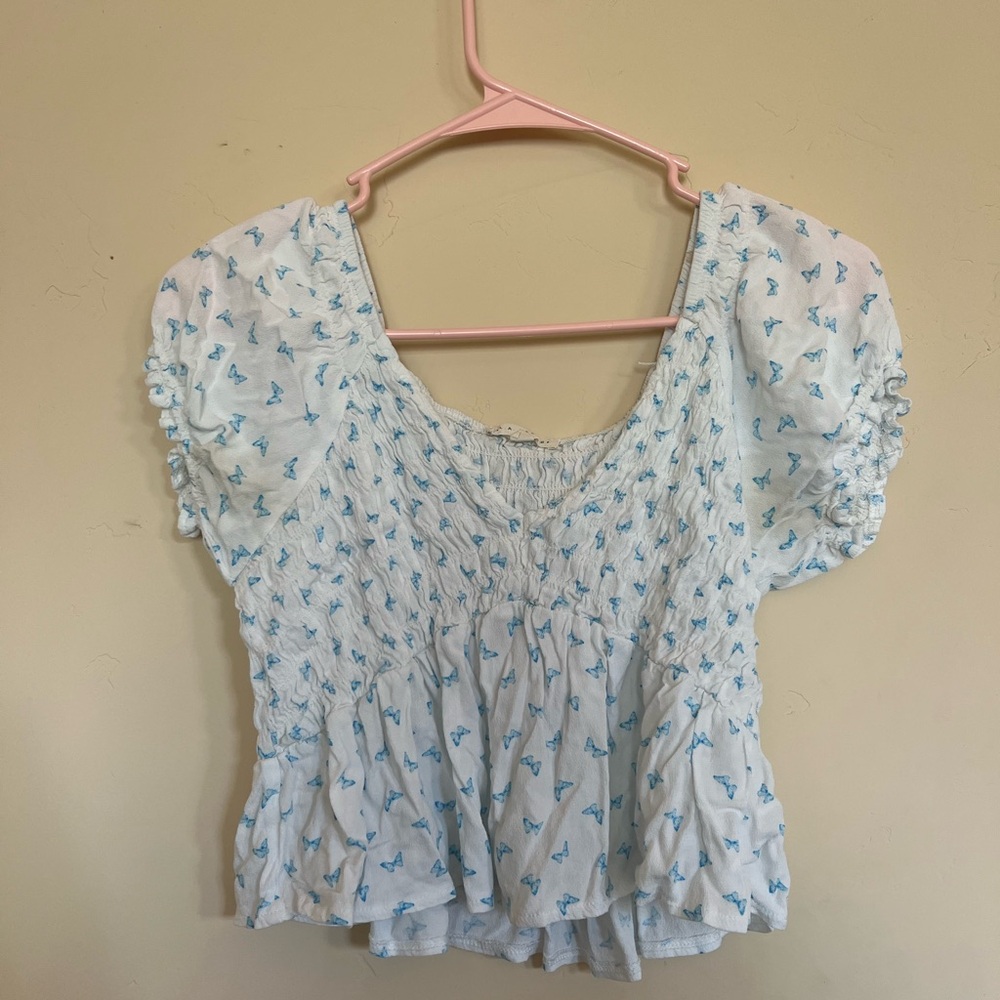 La Hearts White and Blue Patterned Blouse
